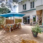 Centre, Privatif Et 5 Privees, Piscine, Parking Rum i privatbostad