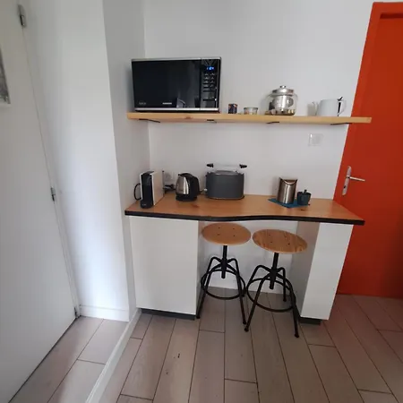 Quarto em Acomodações Particulares Centre, Privatif Et 5 Privees, Piscine, Parking Bordéus