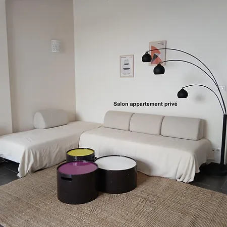 Centre, Privatif Et 5 Privees, Piscine, Parking Bordéus