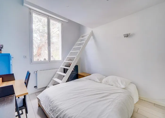 Quarto em Acomodações Particulares Centre, Privatif Et 5 Privees, Piscine, Parking Bordéus