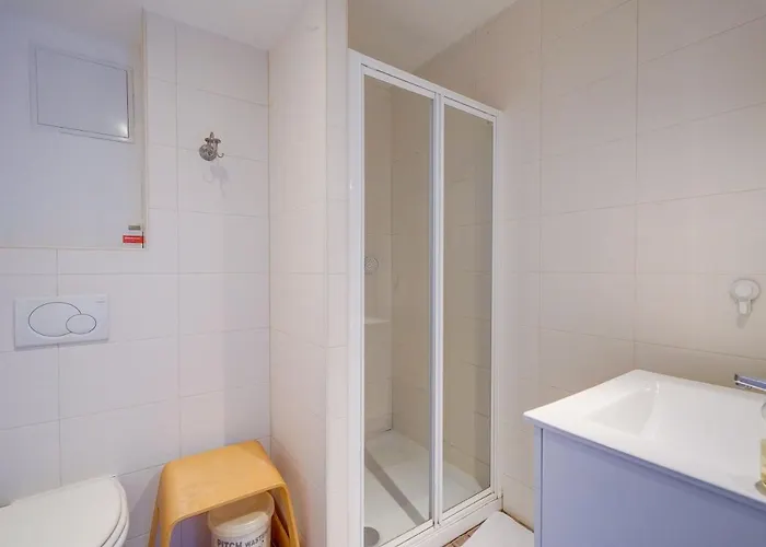 Centre, Privatif Et 5 Privees, Piscine, Parking * Bordéus