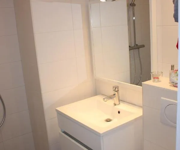 Quarto em Acomodações Particulares Centre, Privatif Et 5 Privees, Piscine, Parking