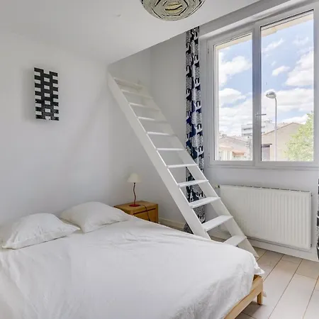 Centre, Privatif Et 5 Privees, Piscine, Parking Habitación en casa particular *
