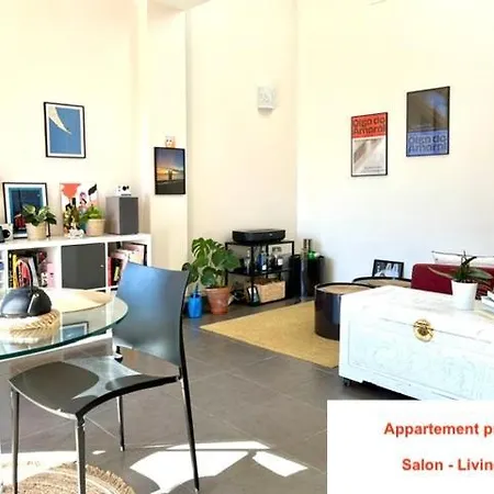 Centre, Privatif Et 5 Privees, Piscine, Parking Habitación en casa particular *